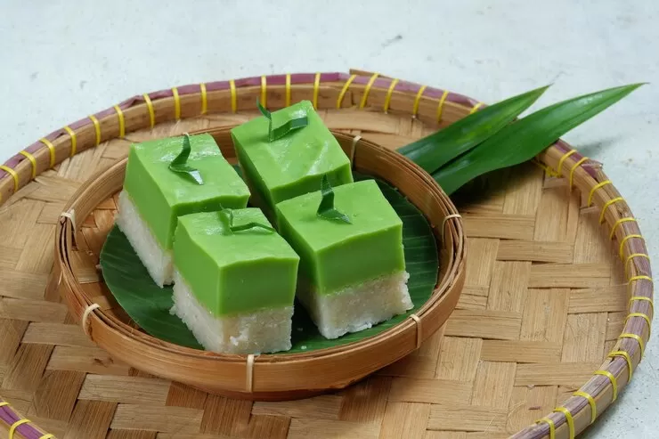 makanan dengan daun pandan