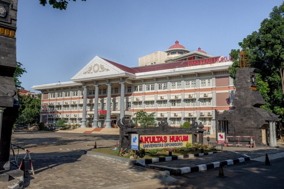 Hukum UNDIP