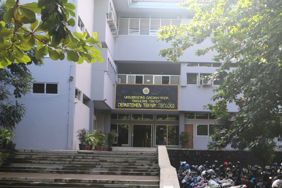 Teknik Geologi UGM